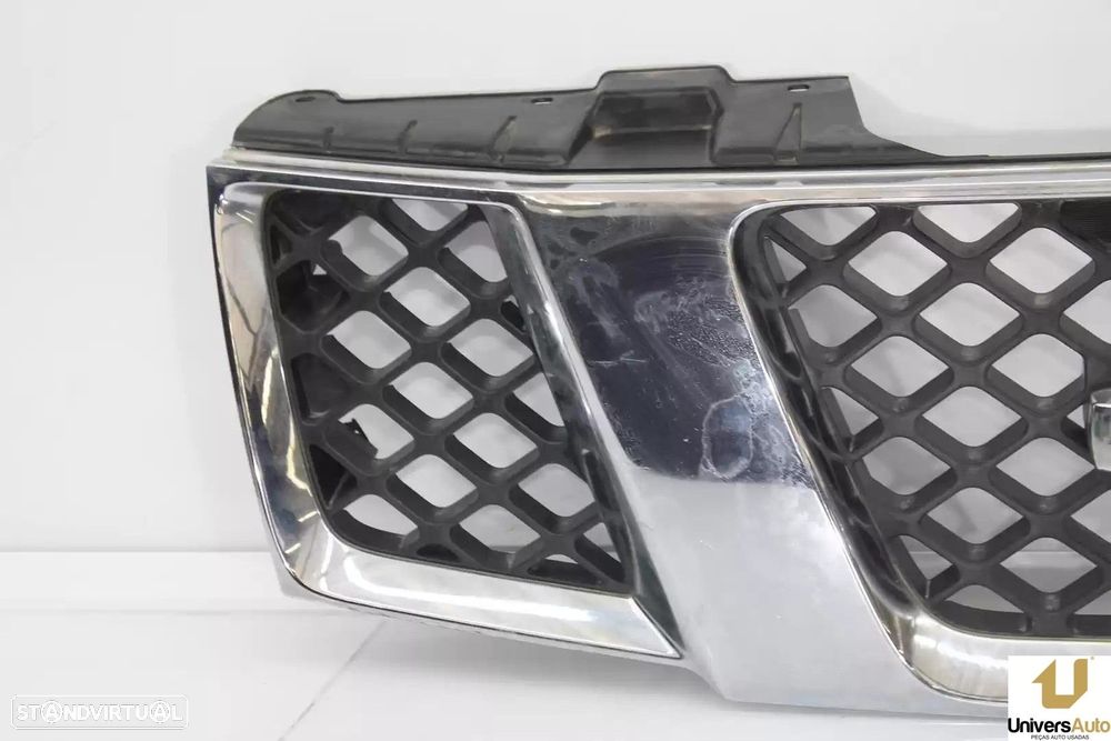 GRELHA FRONTAL NISSAN NP300 NAVARA 2006 -62310EB400 - 2