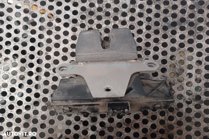 Broasca hayon Ford Focus 2 [2004 - 2008] Hatchback 5-usi 1.6 MT (101 - 2