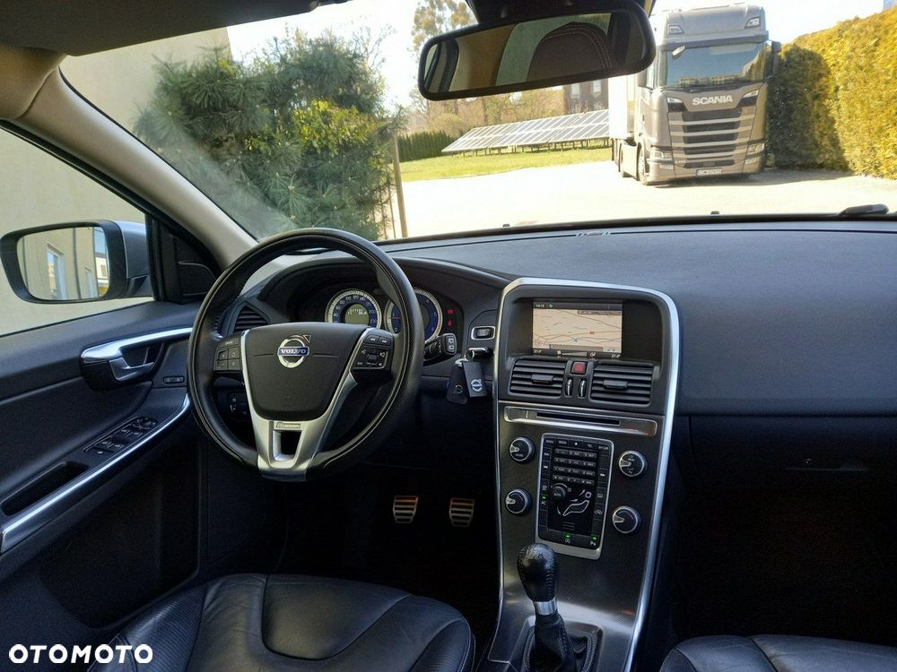 Volvo XC 60 - 25