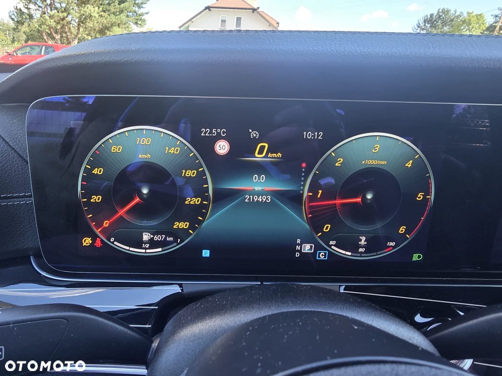 Mercedes-Benz Klasa E 220 d AMG - 13