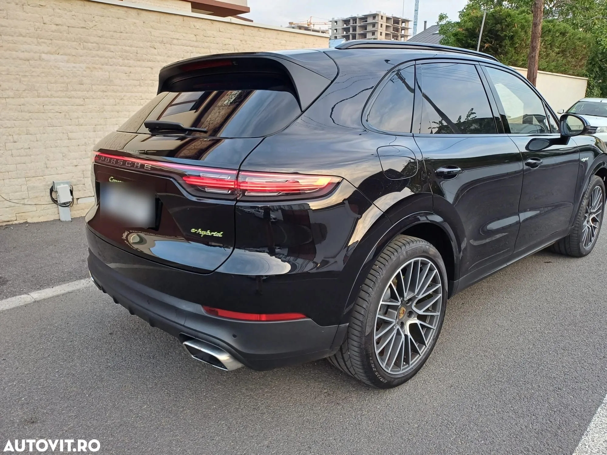 Porsche Cayenne - 18