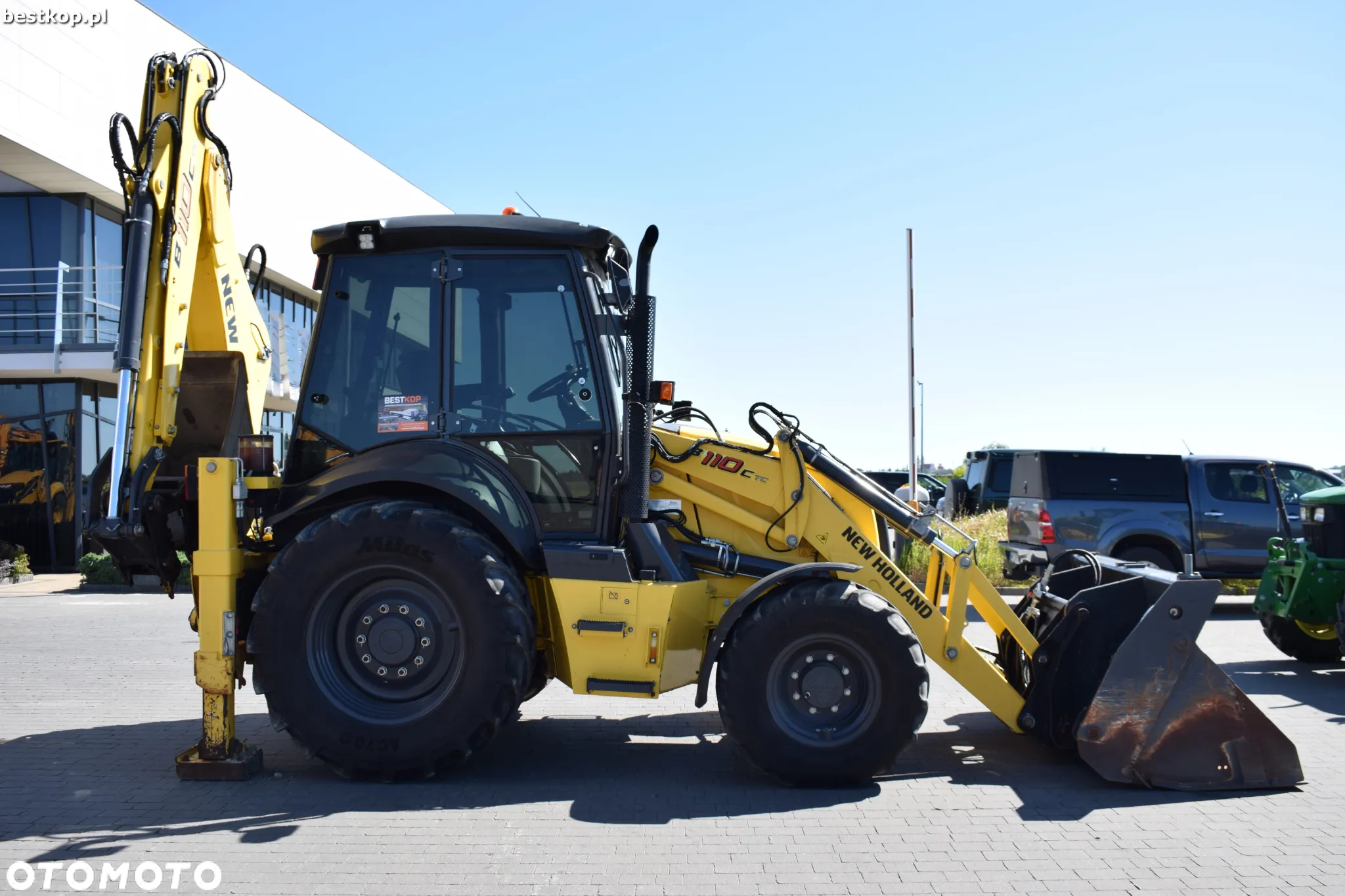 New Holland B110C - 3