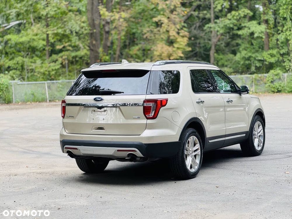 Ford Explorer - 8