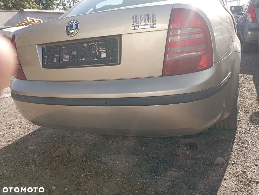 Zderzak tylni Skoda Superb KOD LAKIERU 9201 - 2