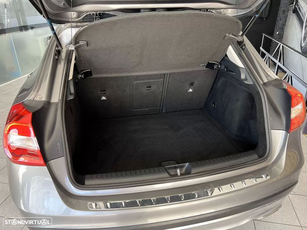 Mercedes-Benz GLA 180 d Style - 23