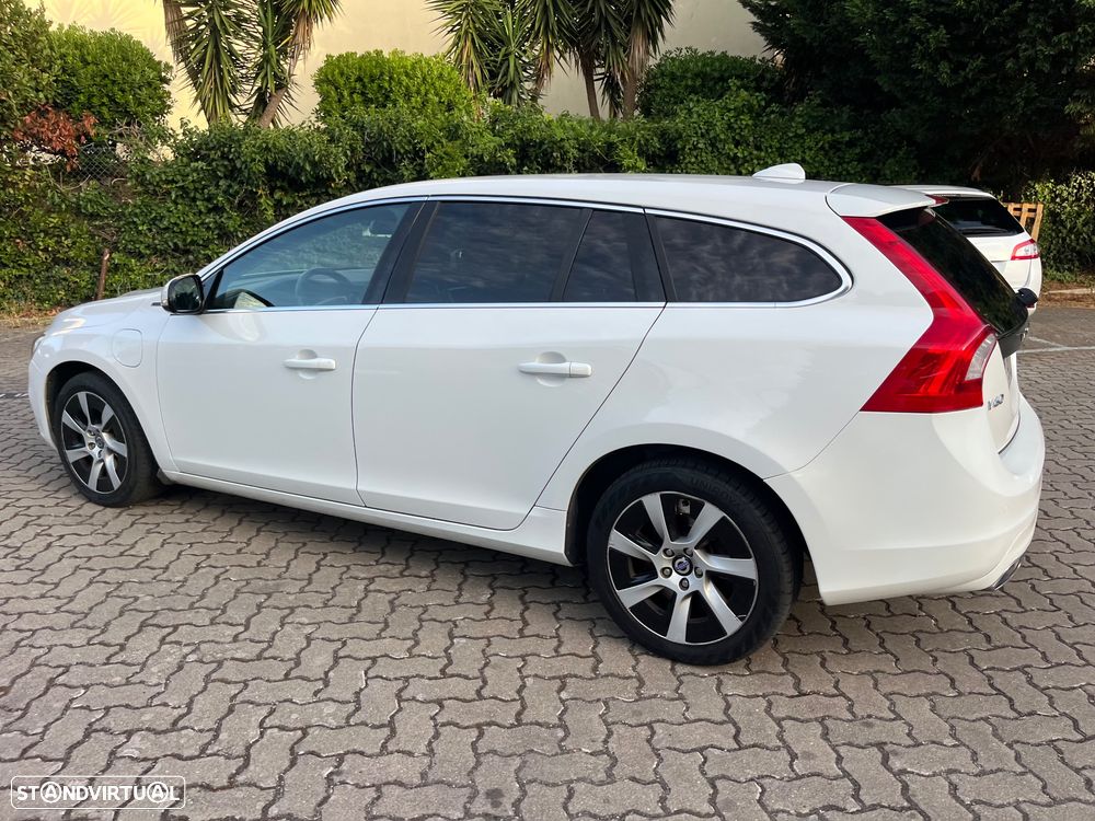 Volvo V60 D6 Plug-In-Hybrid AWD Geartronic Pure Limited - 19