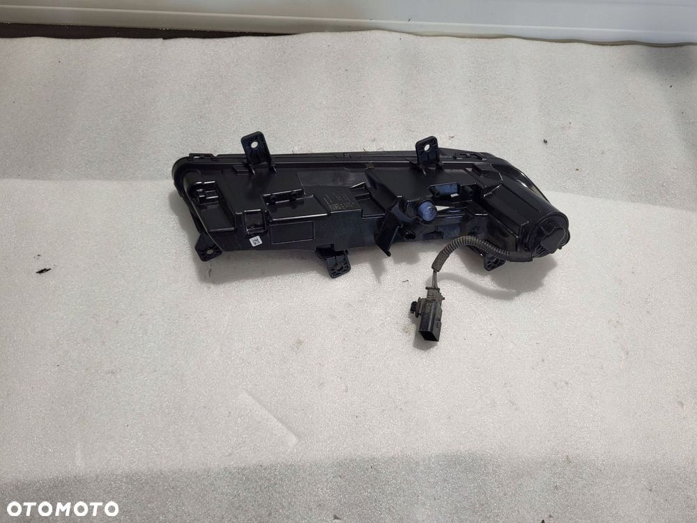 peugeot 308 t10 światła do jazdy dziennej przód strona prawa 9835230880 - 5