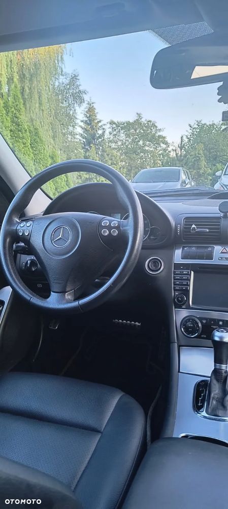Mercedes-Benz Klasa C 200 T Kompressor Automatik Avantgarde - 17