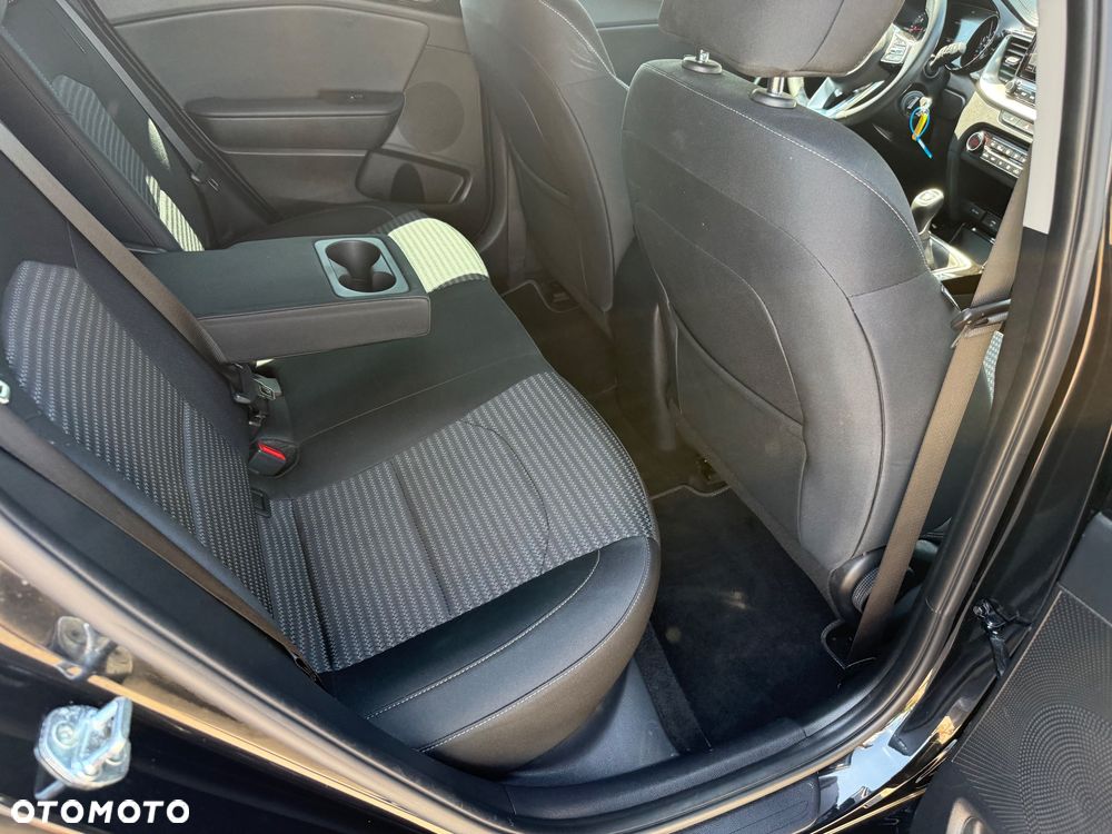 Kia Ceed 1.5 T-GDI OPF Nightline Edition - 13