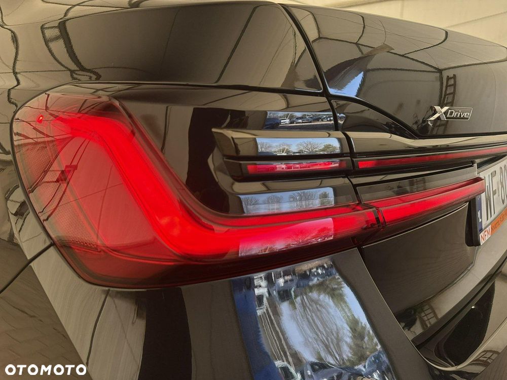 BMW Seria 7 - 30
