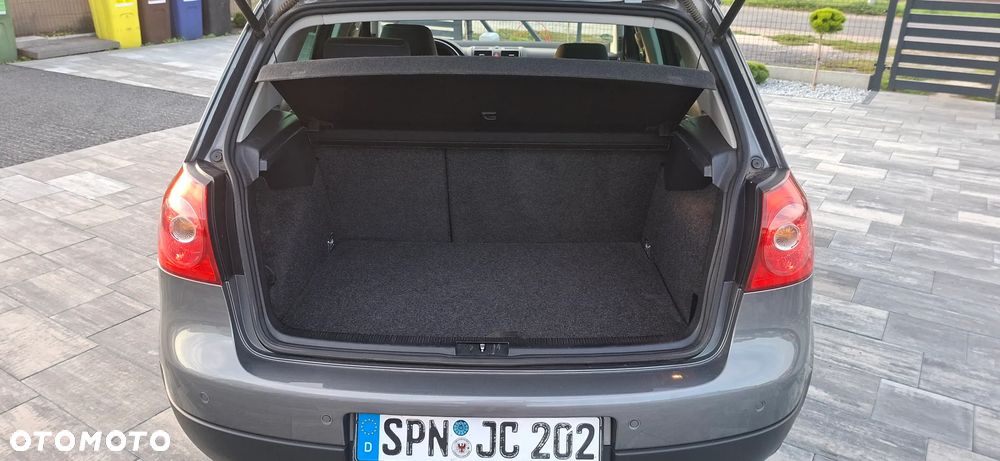 Volkswagen Golf 1.6 United - 23