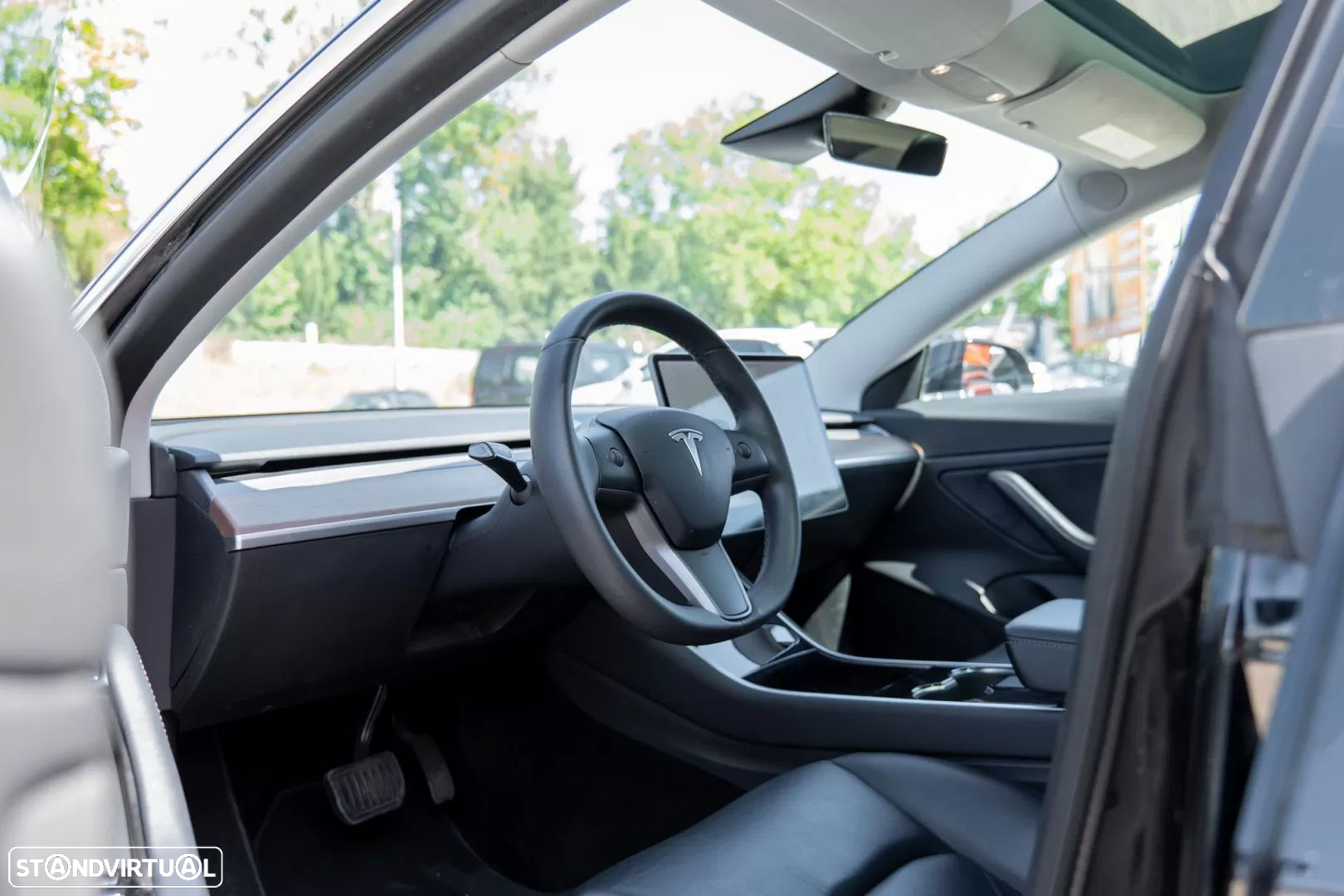 Tesla Model 3 Long-Range Dual Motor AWD - 17