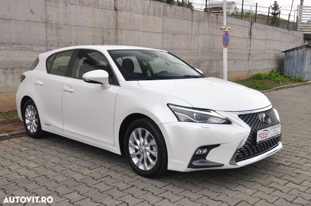 Lexus CT - 2