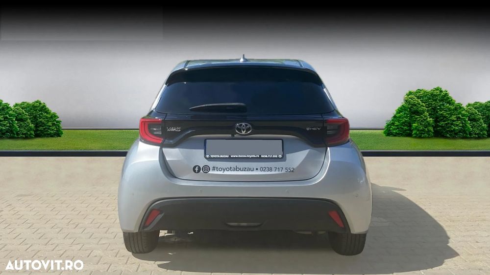 Toyota Yaris 1.5 VVT-i HSD Dynamic - 4