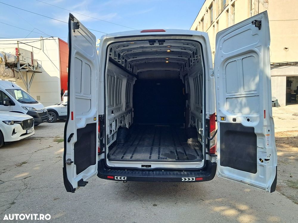 Ford Transit - 18