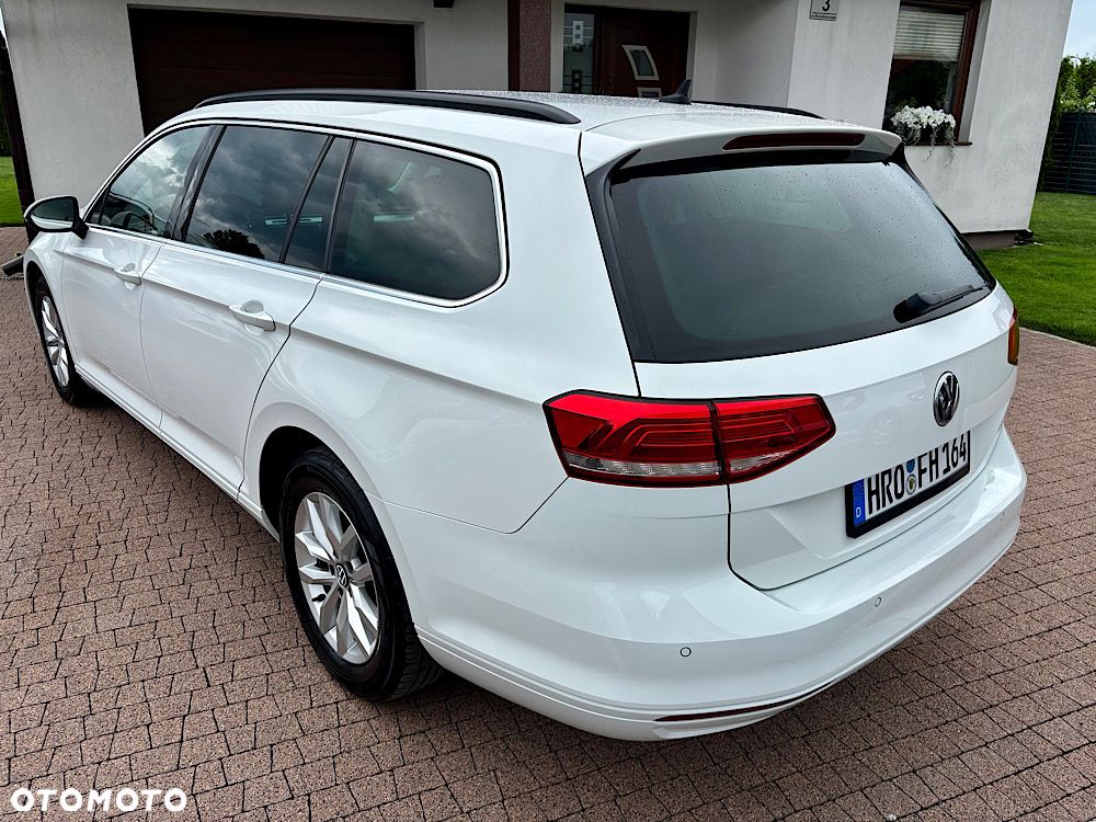 Volkswagen Passat 2.0 TDI BMT Highline - 28
