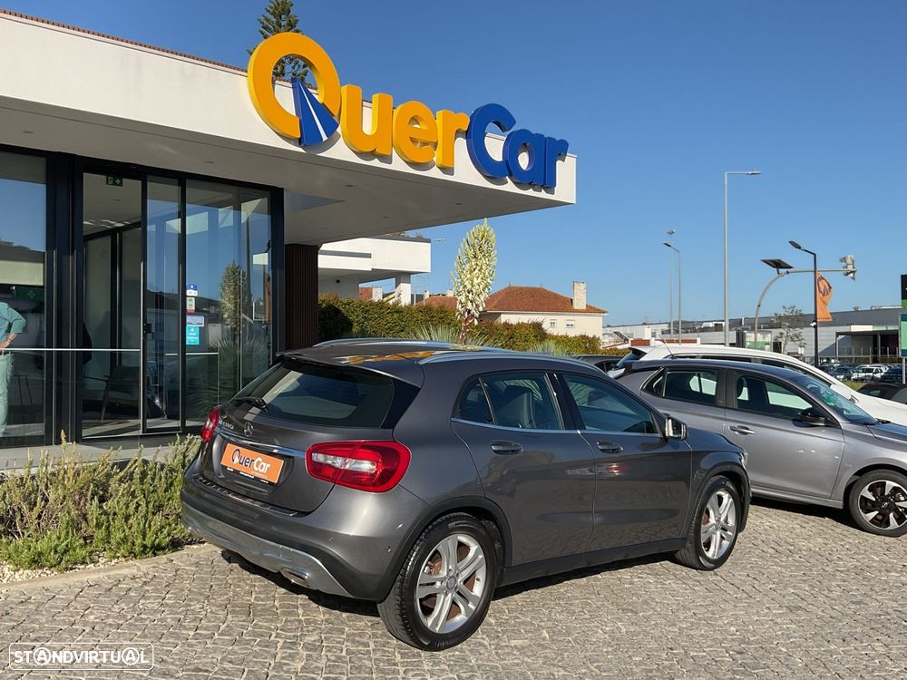 Mercedes-Benz GLA 180 d - 10