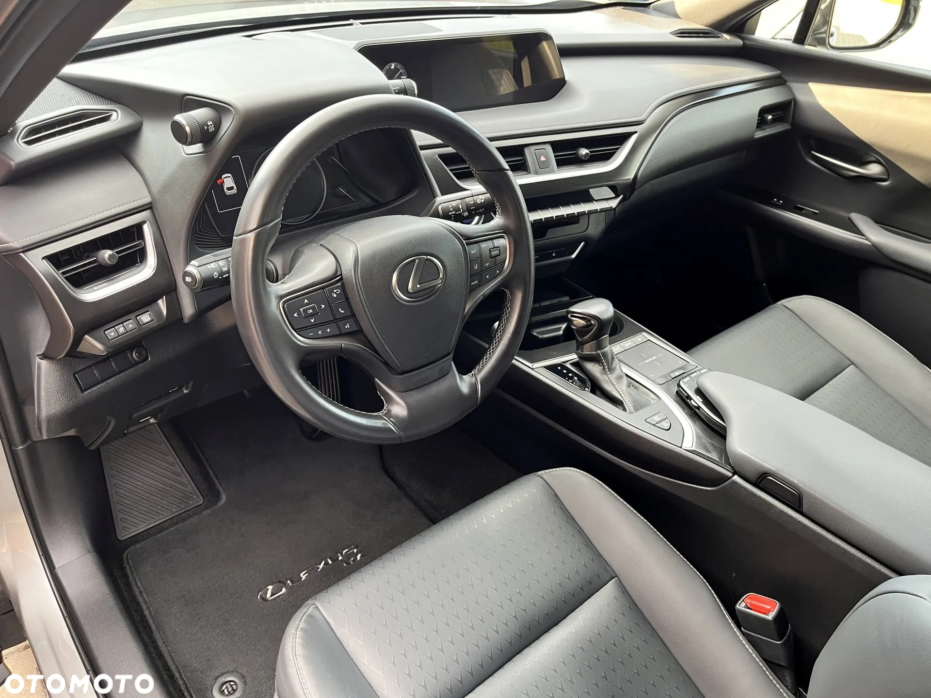 Lexus UX 200 GPF F Impression 2WD - 7