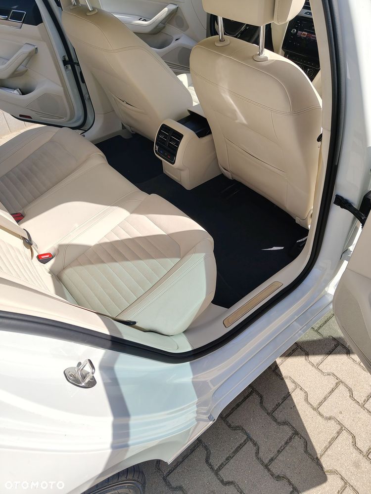 Volkswagen Passat 2.0 TDI BMT Highline DSG7 - 9