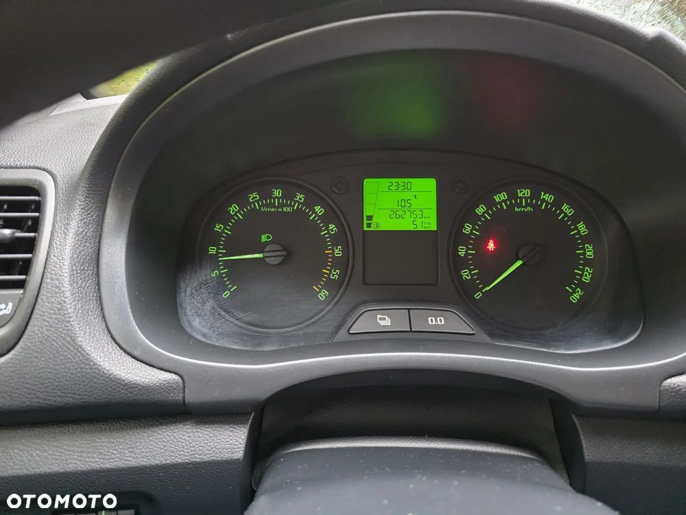 Skoda Fabia 1.6 TDI DPF Active Plus - 10