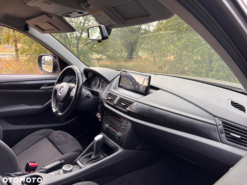 BMW X1 xDrive18d - 16