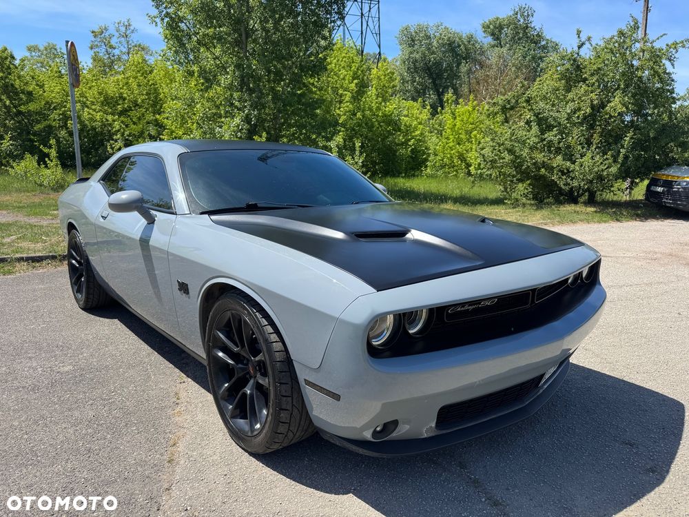 Dodge Challenger 5.7 R/T - 2