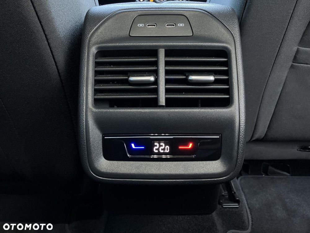 Skoda Superb 2.0 TDI SCR Selection DSG - 26