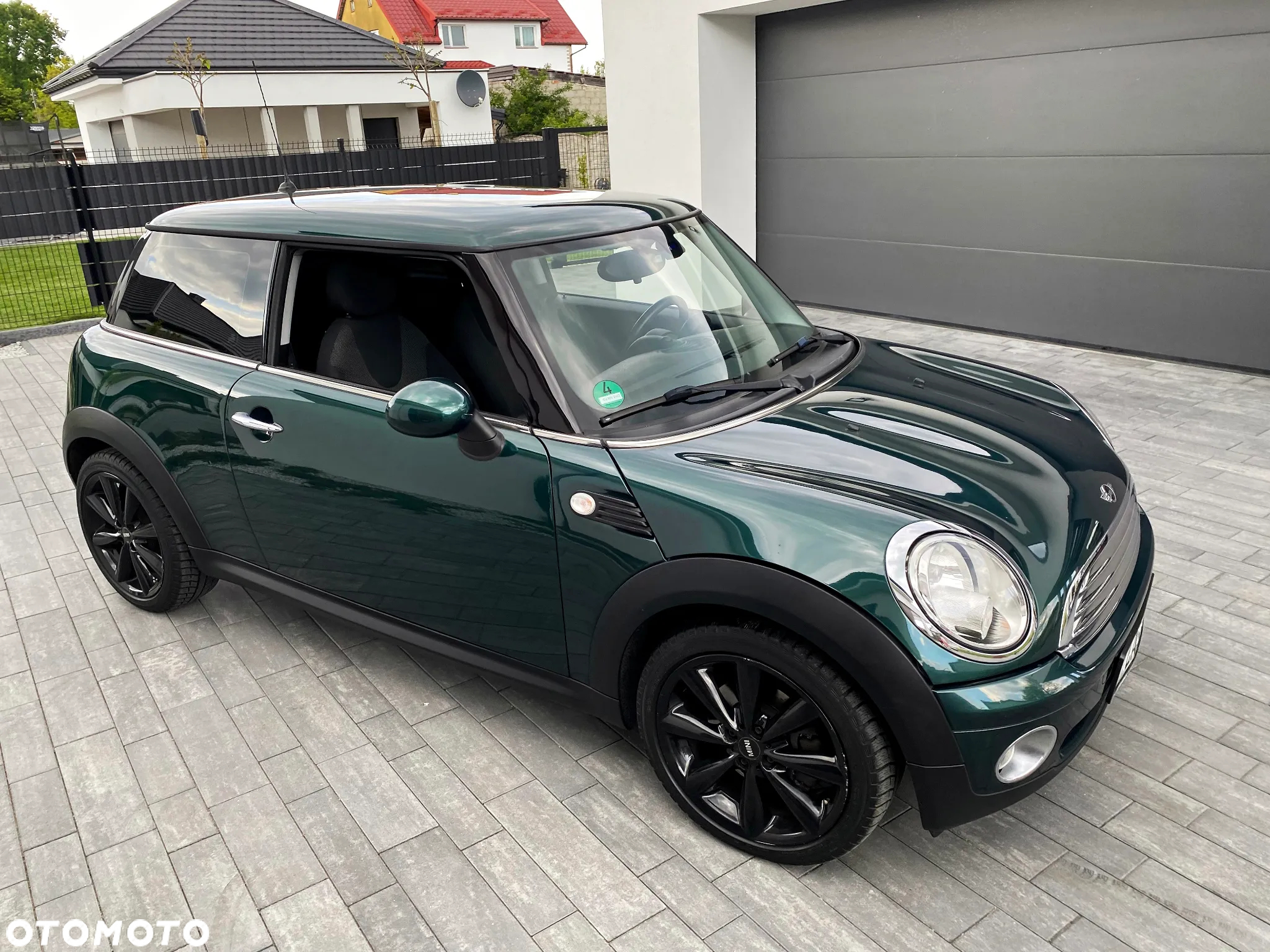 MINI ONE Standard - 14