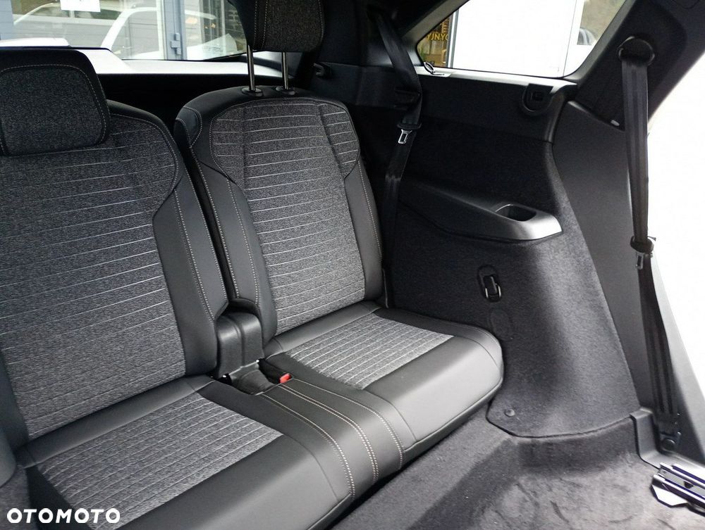 Peugeot 5008 - 16