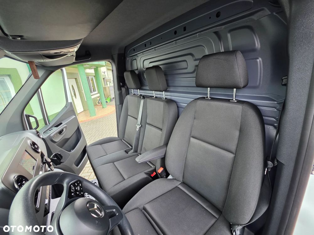 Mercedes-Benz Sprinter 317 - 34