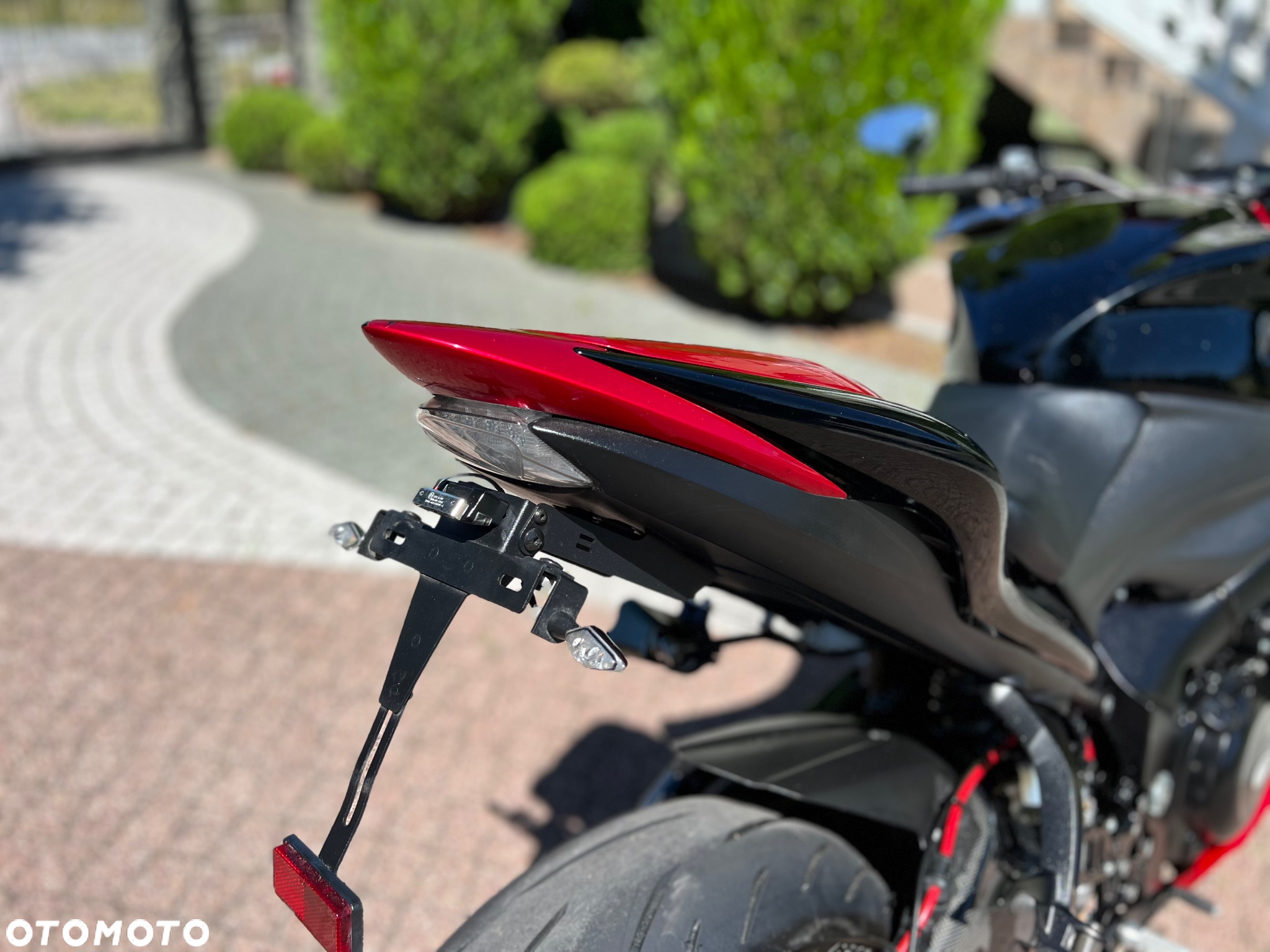 Suzuki GSX - 10