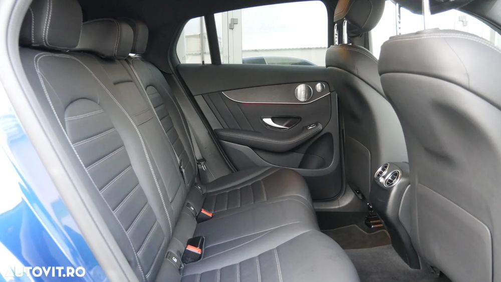 Mercedes-Benz GLC Coupe 300 4Matic 9G-TRONIC AMG Line - 17