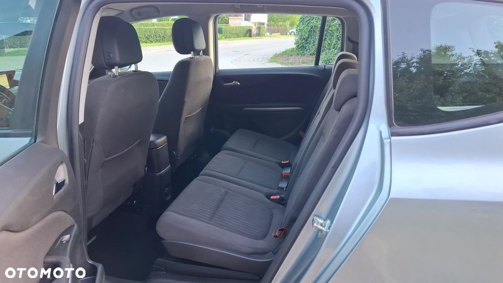 Opel Zafira - 8