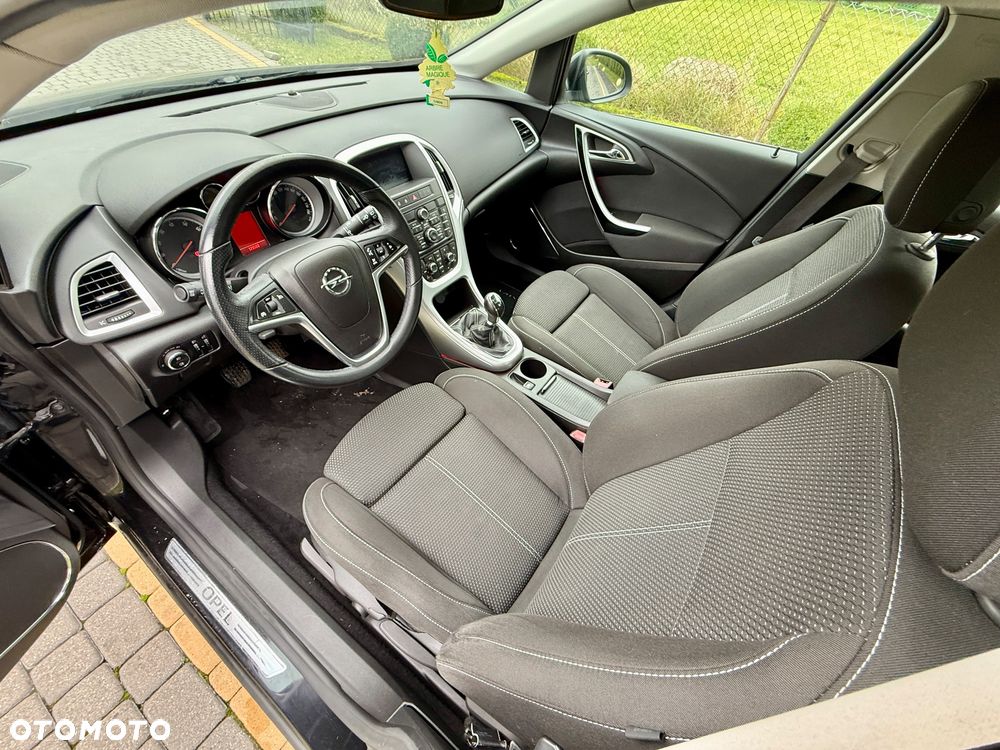 Opel Astra 1.4 Turbo - 21