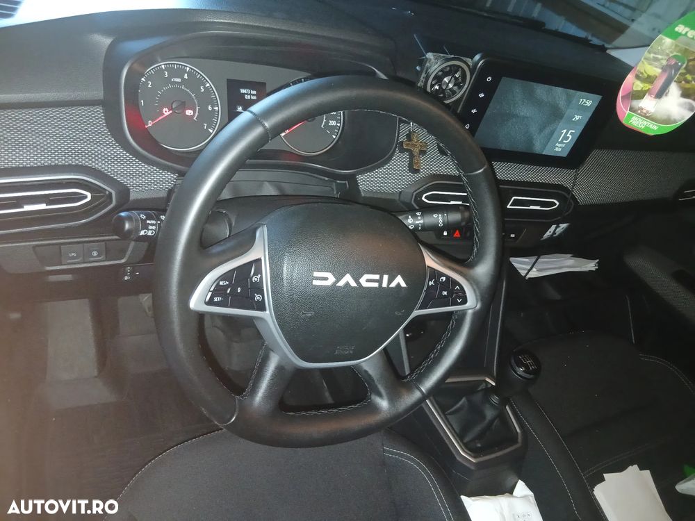 Dacia Logan TCe 90 MT6 Journey - 1