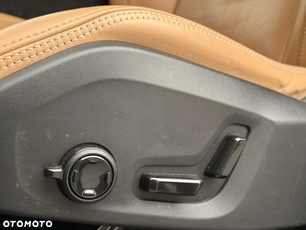 Volvo XC 60 T5 AWD Inscription - 17