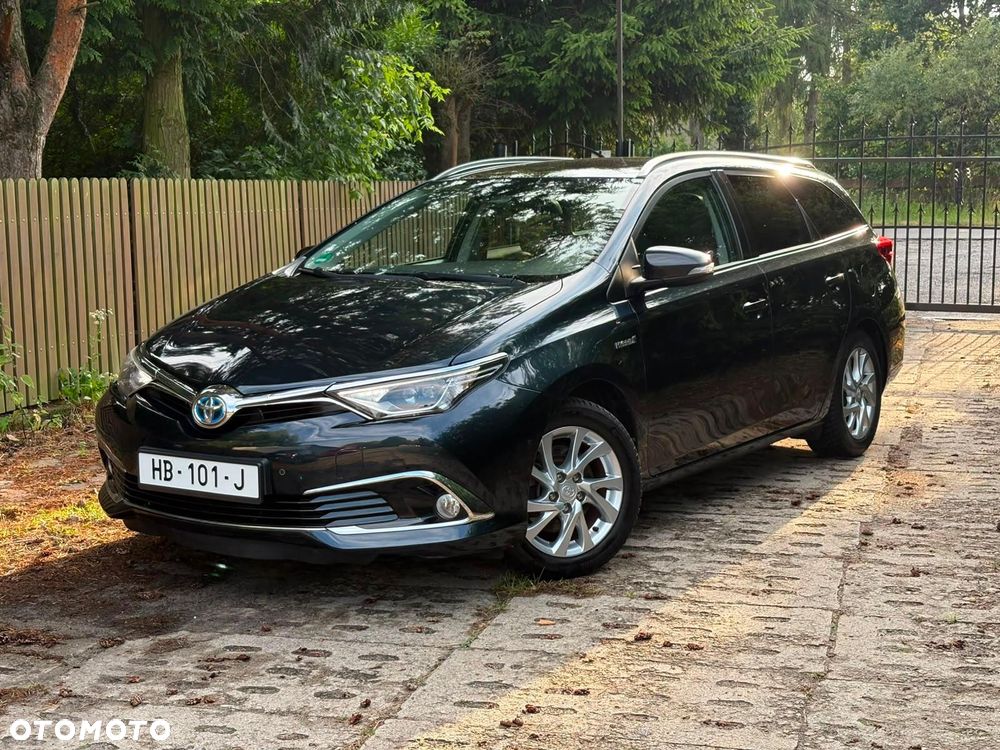 Toyota Auris 1.8 HSD Luna - 3