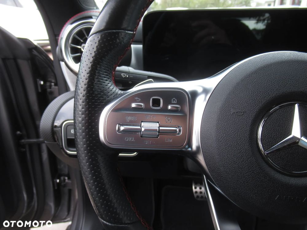 Mercedes-Benz CLA 200 AMG Line 7G-DCT - 13