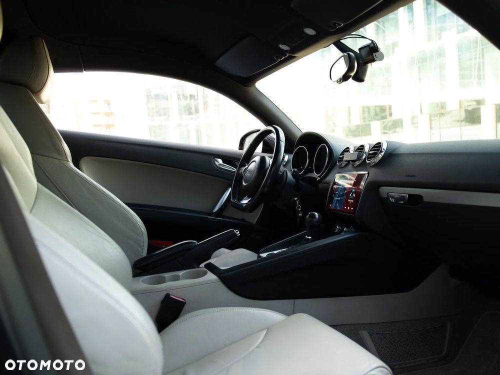 Audi TT Coupé 2.0 TFSI S tronic - 17