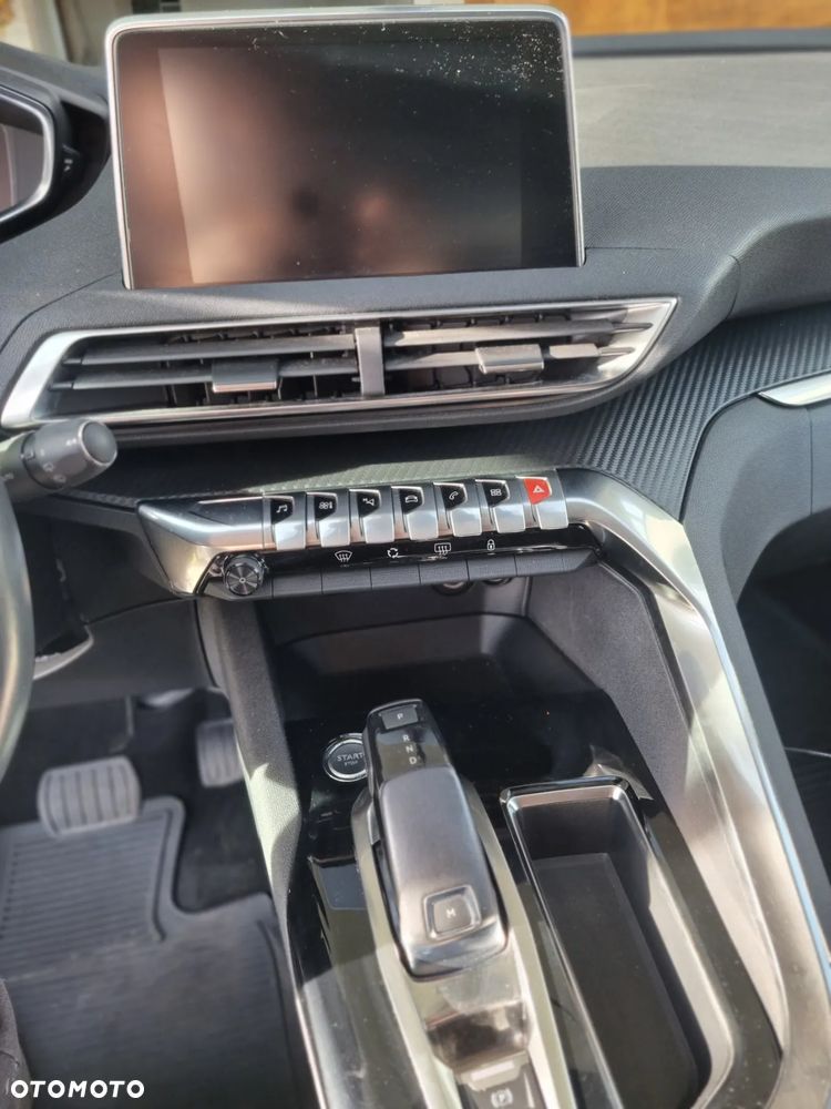 Peugeot 3008 1.2 PureTech Active S&S EAT6 - 5