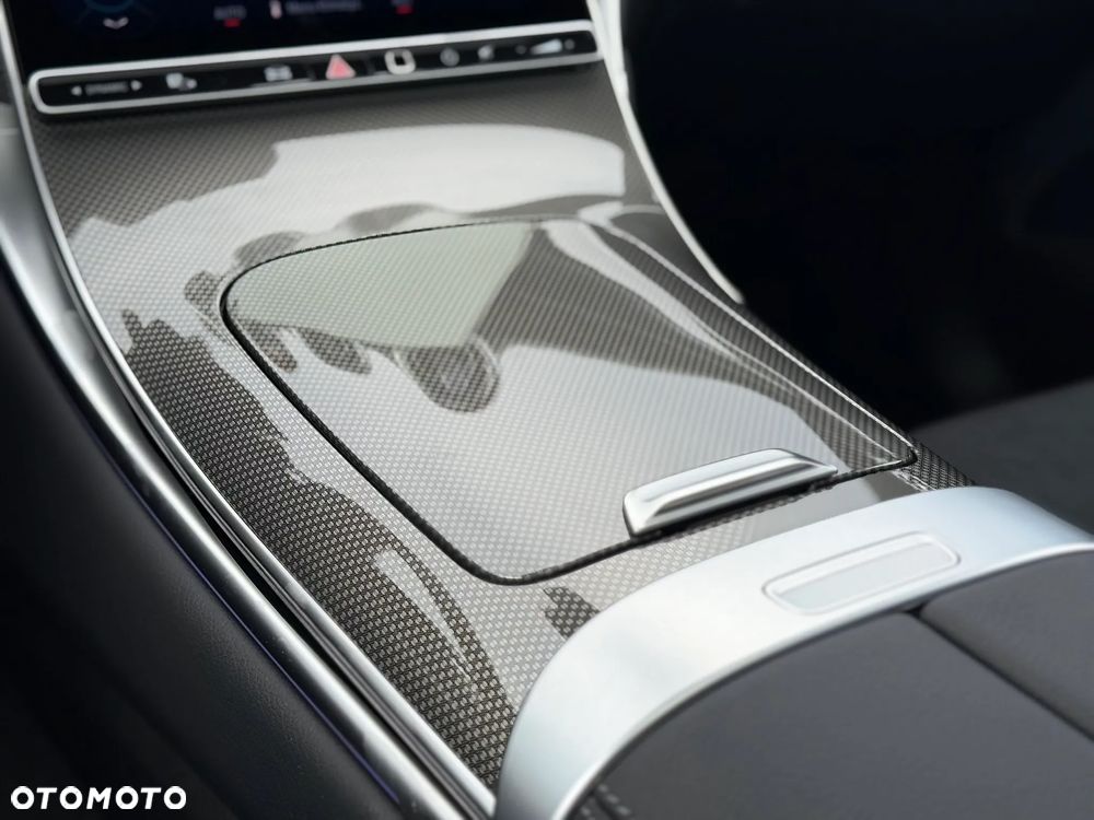 Mercedes-Benz GLC - 13