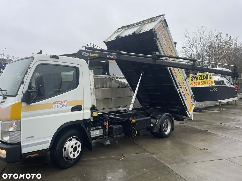 Mitsubishi FUSO Canter - 1