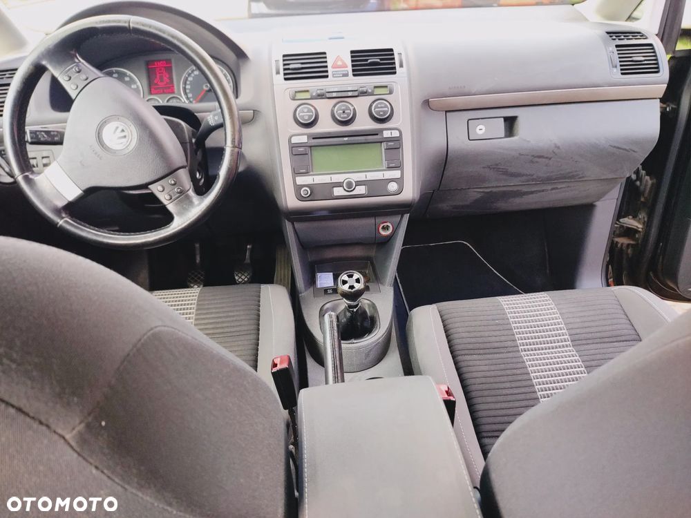 Volkswagen Touran 1.6 Trendline - 8