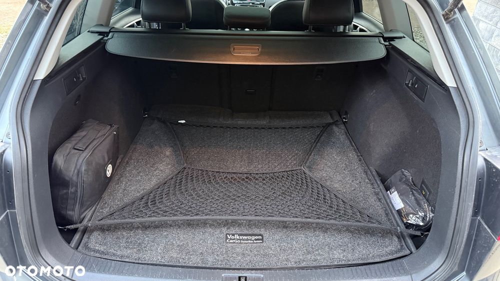 Volkswagen Golf 2.0 TDI BlueMotion Technology DSG Highline - 21