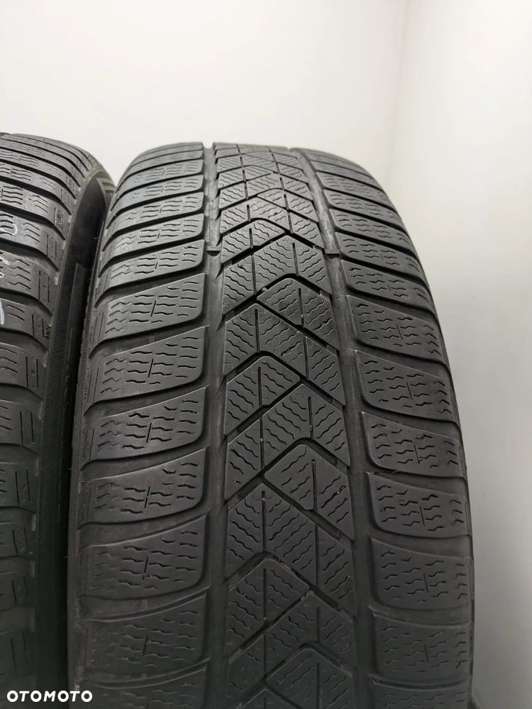 Opony zimowe 245/50/19 Pirelli Winter SottoZero 3 Runflat - 3