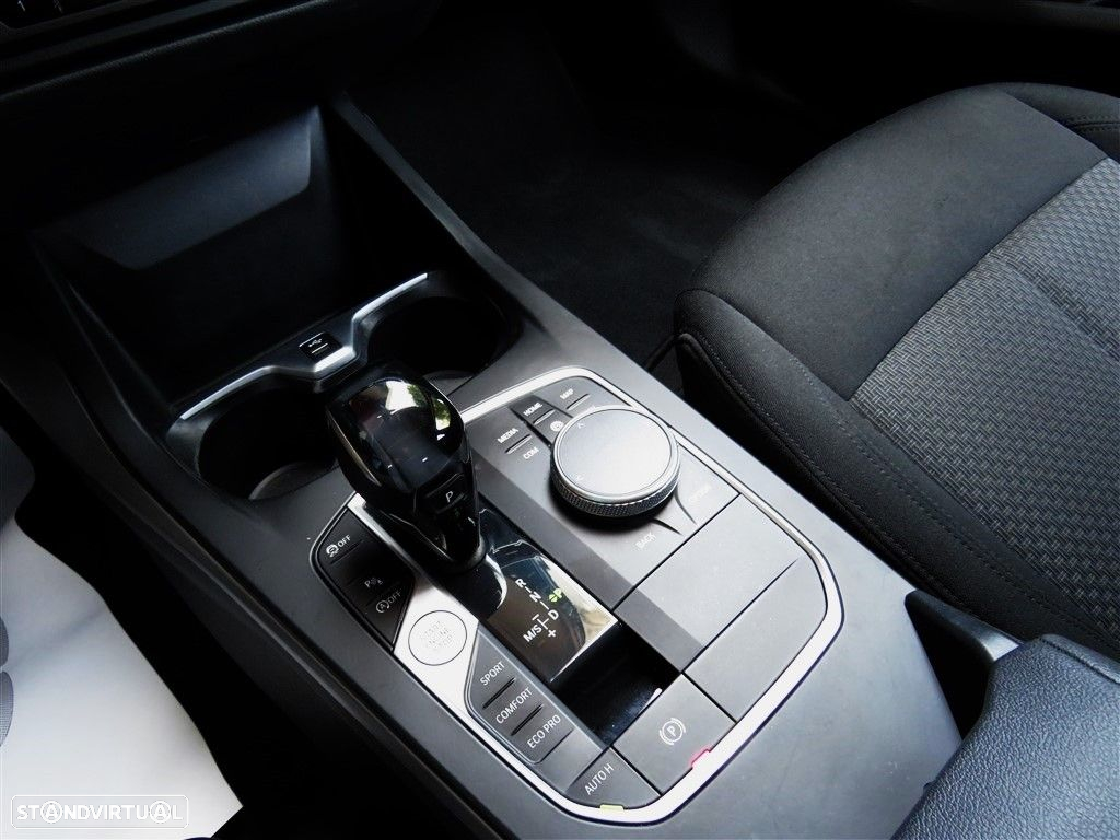 BMW 116 d Corporate Edition Auto - 11