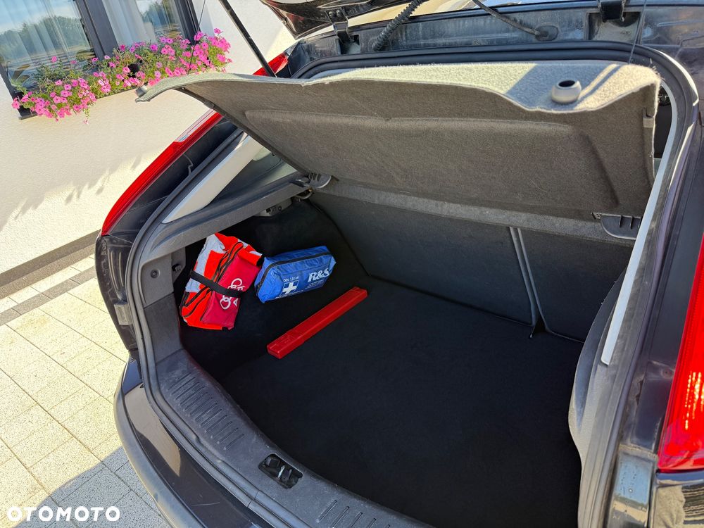 Ford Focus 1.6 TDCi Trend - 8