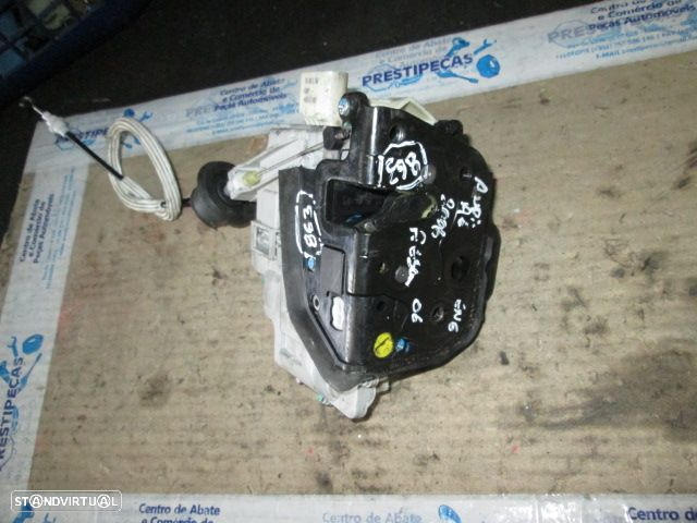 Fecho 4F2837015 AUDI A6 2006 FE ELETRICO - 2