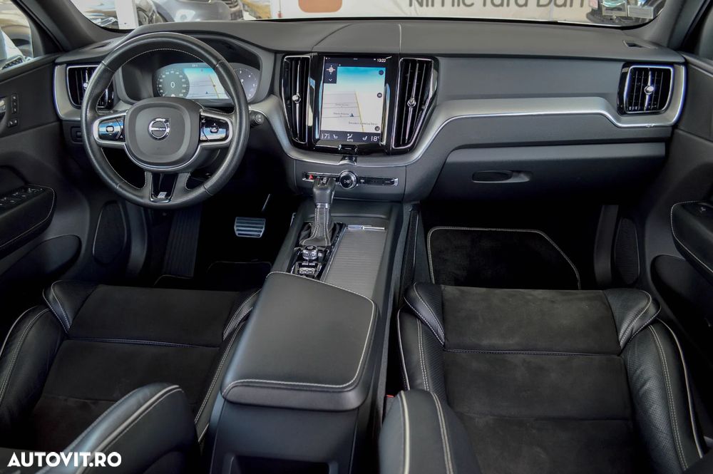 Volvo XC 60 D4 AWD R-Design - 26