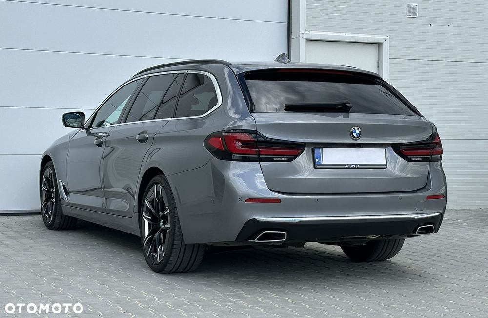 BMW Seria 5 530d xDrive mHEV Luxury Line - 11